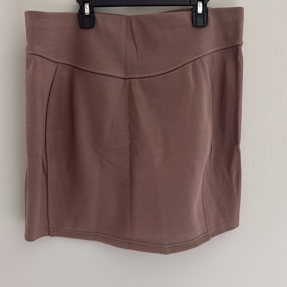 Lululemon Scuba High-Rise Mini Skirt - Picture 7 of 8